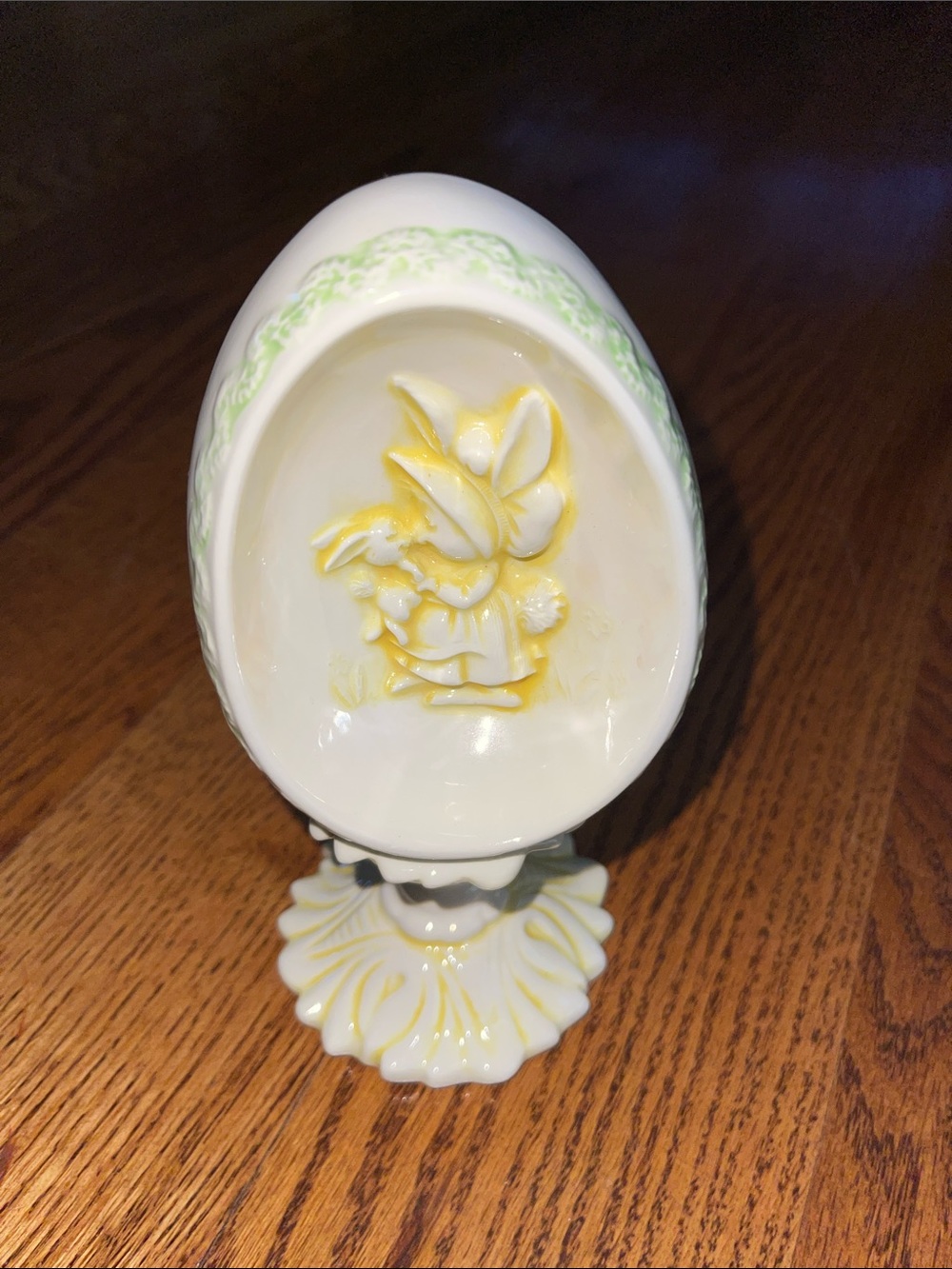 Porcelain Yellow & White Egg-Shaped Holiday Decor Figurine Byron Mold 1976